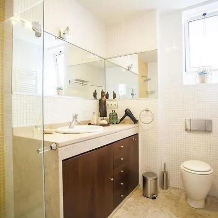 Carmo In Chiado Лиссабон